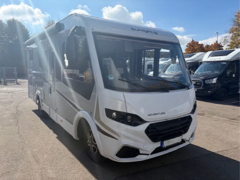 Luxus PUR - Isofix Klima TV Sat Automatik - Sunlight I67S