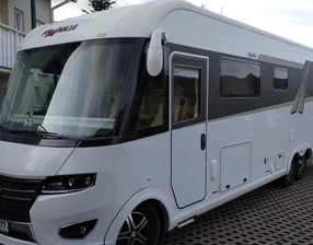 Luxusliner Frankia 890 Barversion 