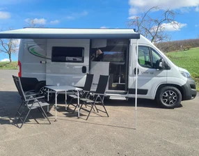 Forster Living Up 599VB Van