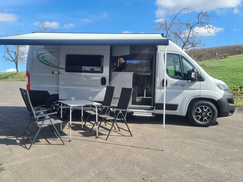 Forster Living Up 599VB Van