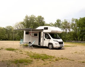 LMC A690 Alkoven 6 Sitzplätze