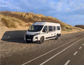 Carado CV640