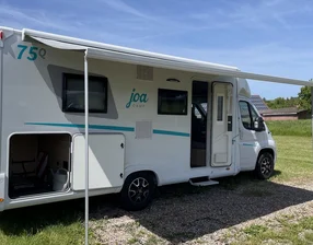 JOA 75 Q mit Hubbett