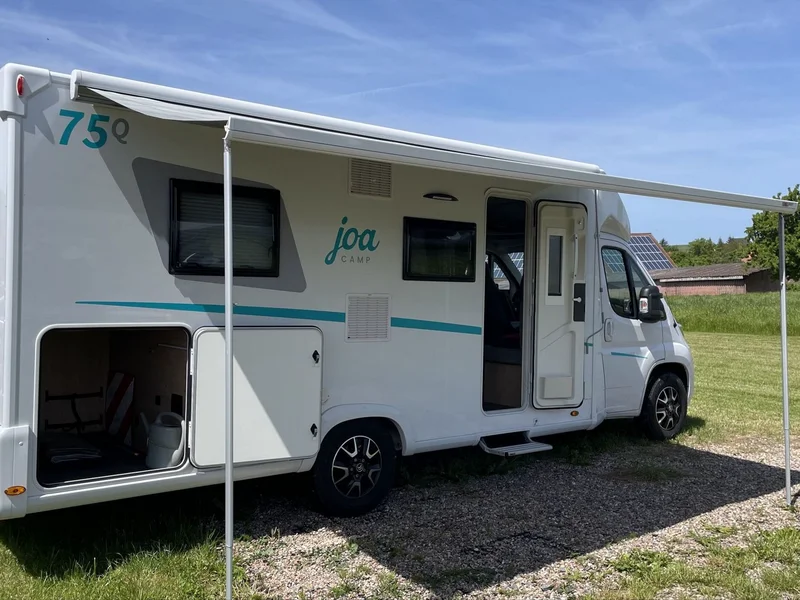 JOA 75 Q mit Hubbett