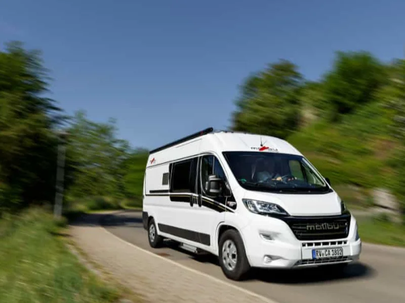 Malibu Van Compfort 640 LE Skyview