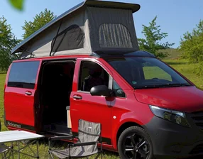 Campervan für 4 Personen mit AHK und Aufstelldach Stuttgart