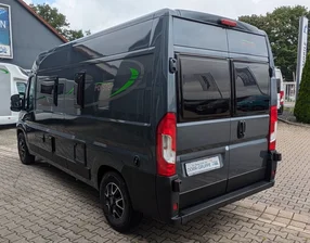 NEUER Kastenwagen 6 m mit 4 Betten !