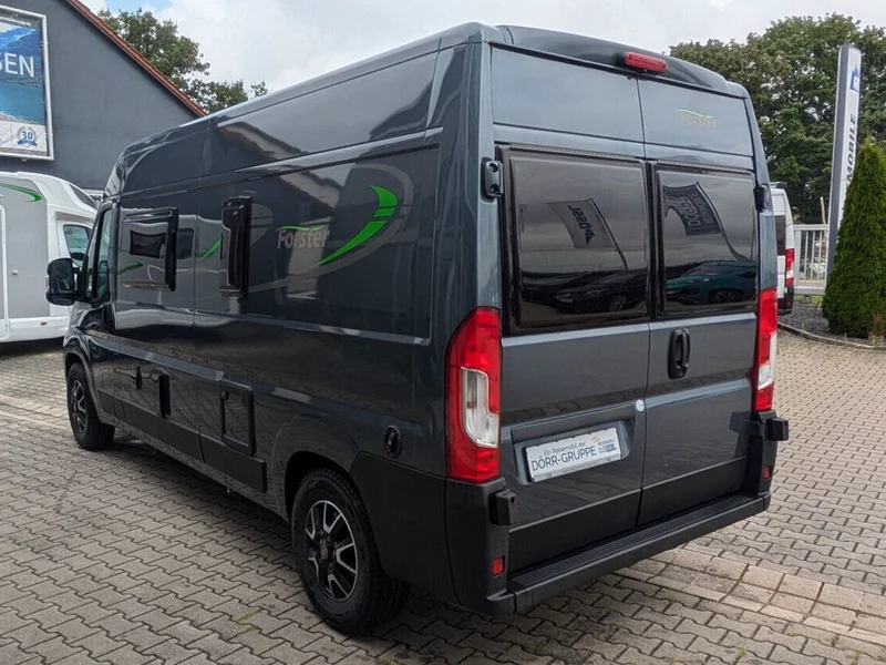 NEUER Kastenwagen 6 m mit 4 Betten !