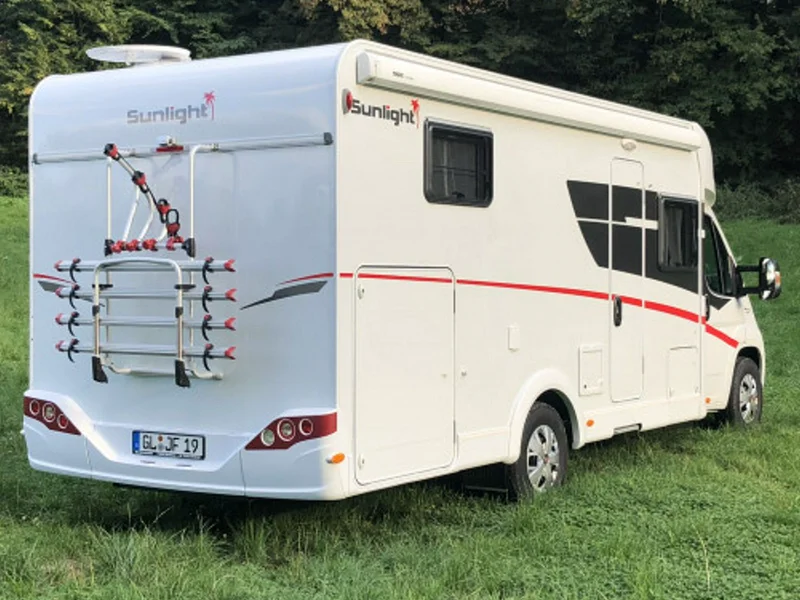 Sunlight T67 Köln mit 5 Schlafplätzen, Markise, Fahrradträger, Navi uvm. 