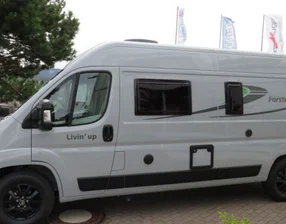 Kastenwagen 6 m , mit Einzelbetten-DB Umbau 