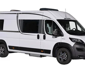 MAXI-Platz + Längsbetten Pössl Roadcruiser