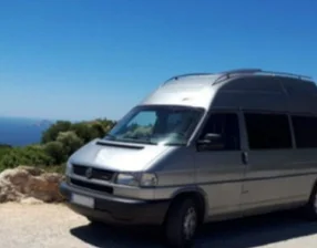 VW T4 Hochdach - komfortabler Van mit Küchenutensilien