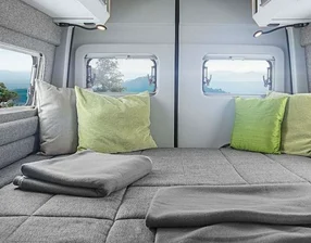 Knaus Boxdrive VW Crafter mit 180 PS Automatik, AHK, Navigation, Hubbett im Heck, Dieselheizung, TV/SAT uvm.	