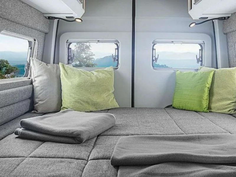 Knaus Boxdrive VW Crafter mit 180 PS Automatik, AHK, Navigation, Hubbett im Heck, Dieselheizung, TV/SAT uvm.	
