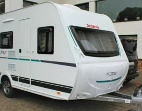 NEUER LUXUS WOHNWAGEN für bis zu 4 Pers. / Einzelbetten-DB etc. 