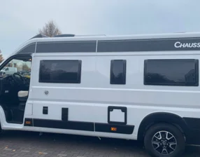 Chausson V697