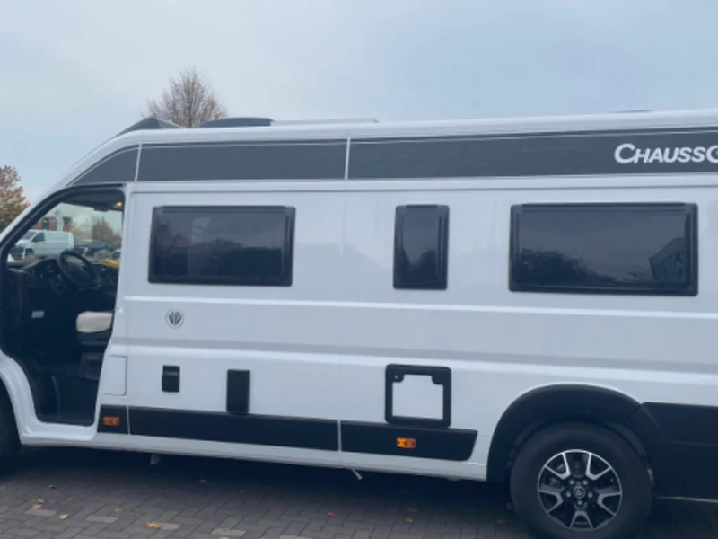 Chausson V697