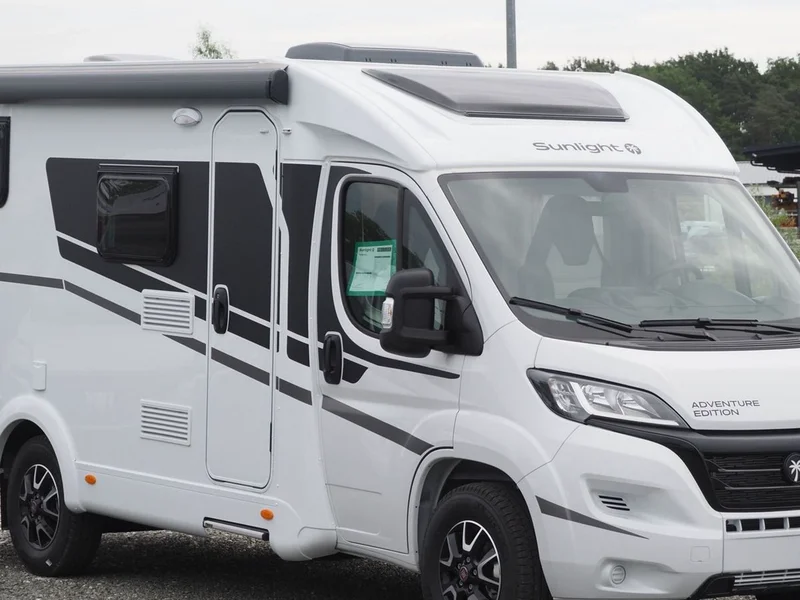 NEU / Sunlight VAN V 66 / 140 PS 